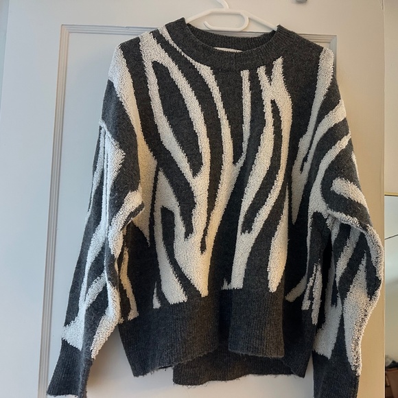 Micheal stars zebra stripe cozy oversize sweater - size S - Picture 1 of 3